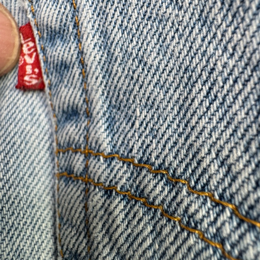 Vintage Levis 501 Jeans Men 36x30 (34) Blue Made USA Button Fly Light Wash VTG - Picture 9 of 12